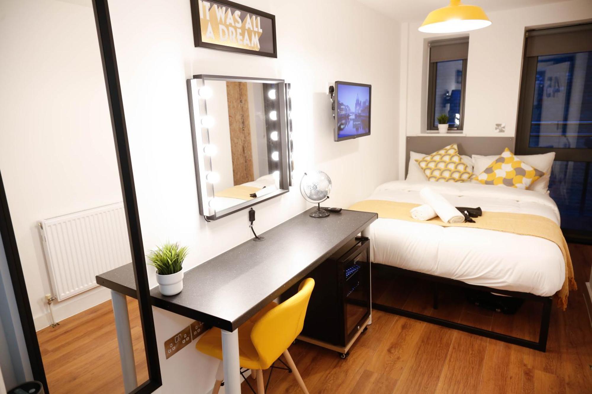 New Luxury Rooms In The Heart Of London Next To Shops, Cafes, Bars & Metro With Shared Bathrooms 外观 照片