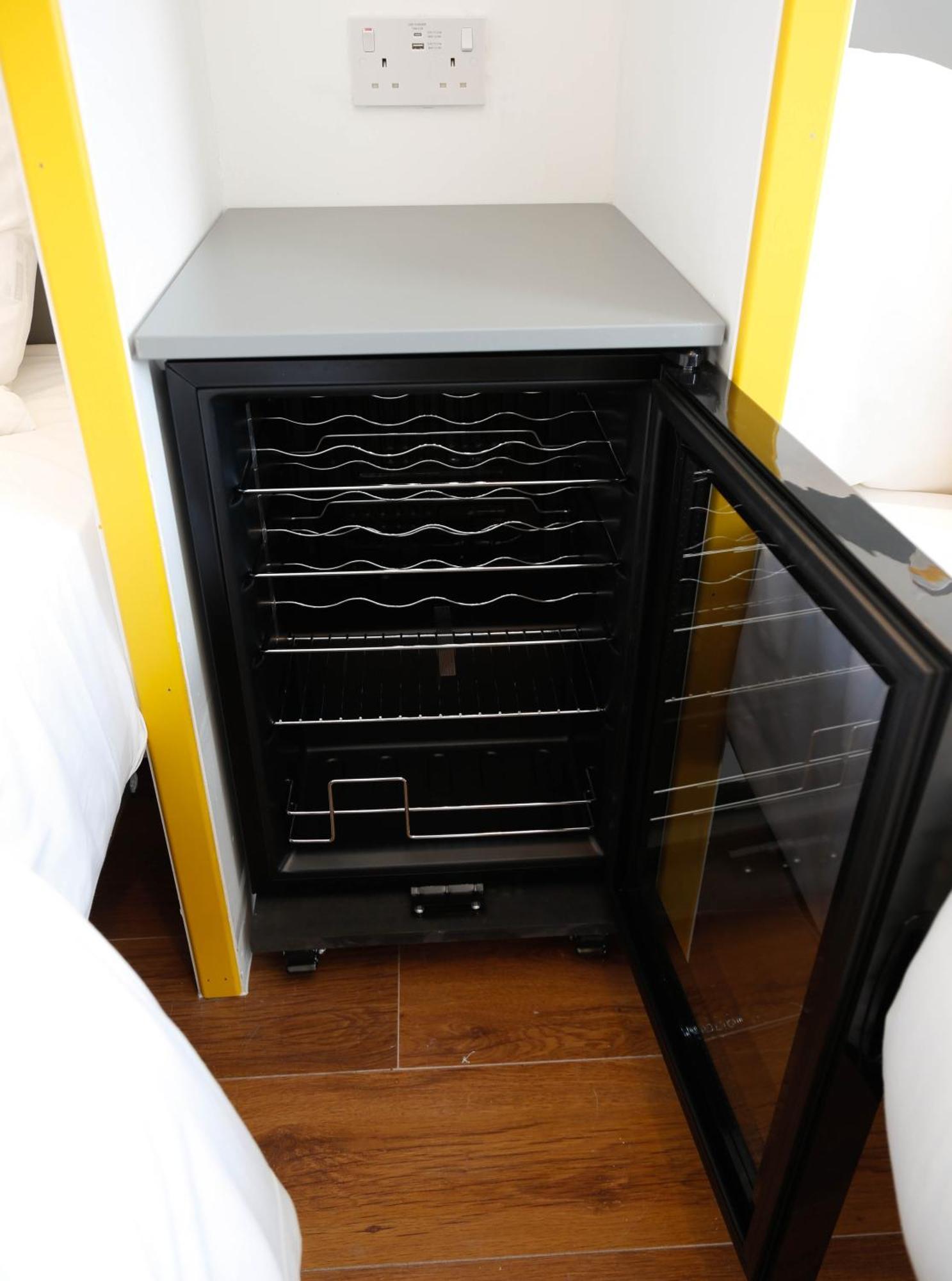 New Luxury Rooms In The Heart Of London Next To Shops, Cafes, Bars & Metro With Shared Bathrooms 外观 照片